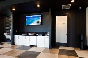 24/7 State of the art fitness center